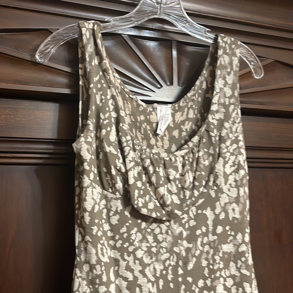 Dress - Picture 2 of 7